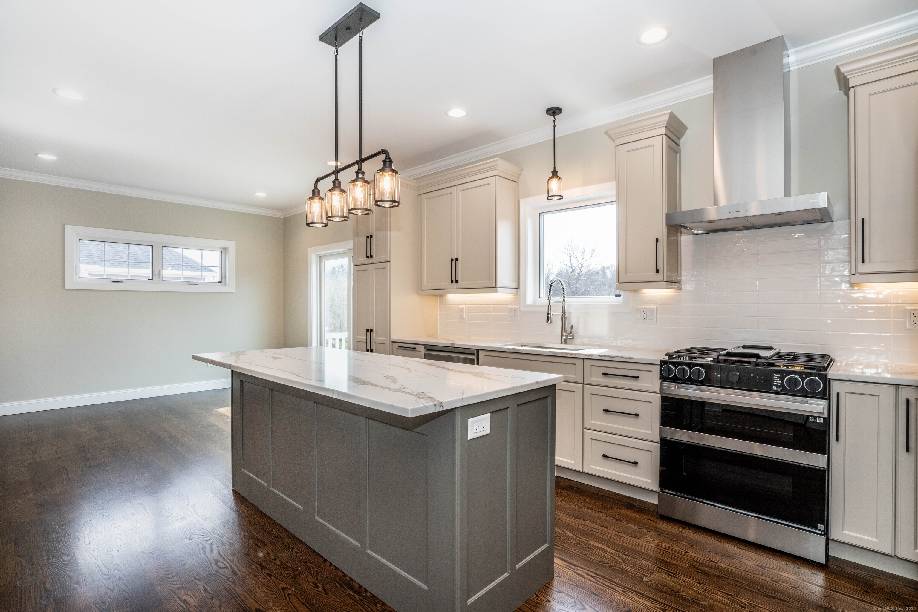 975 High Road Berlin CT 06037