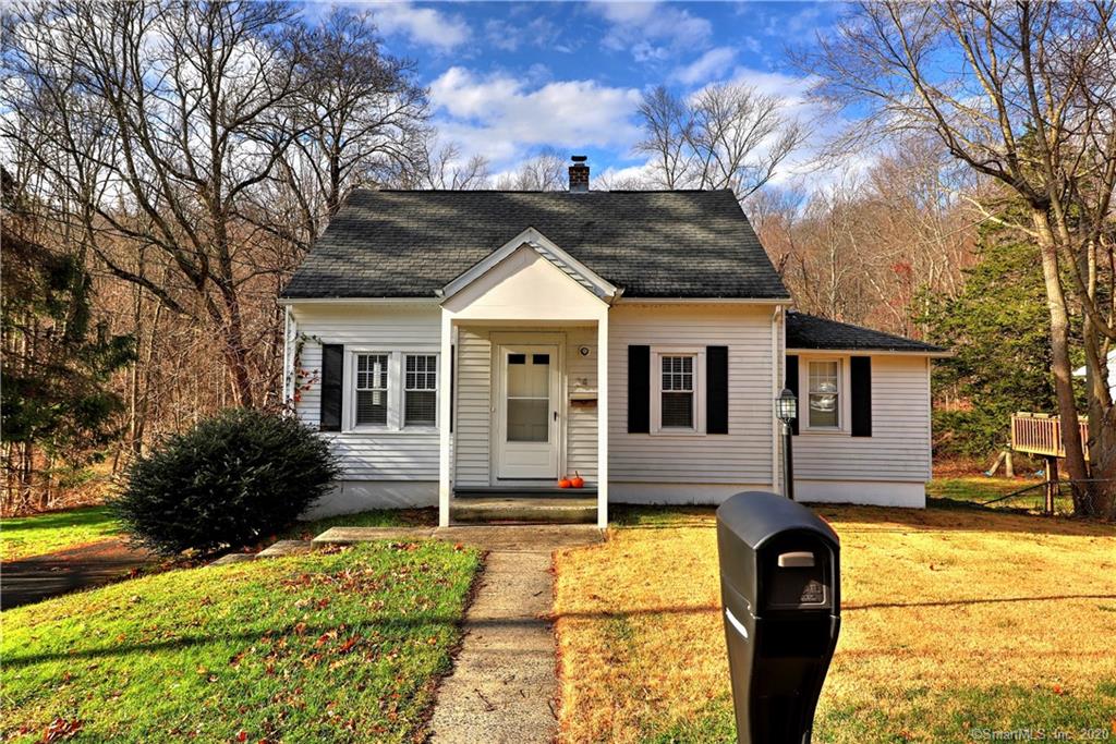 34 Emma Street Seymour CT 06483