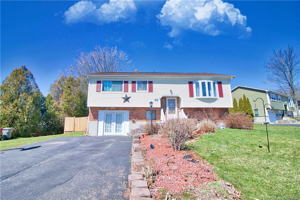 8 Swift Lane Naugatuck CT 06770