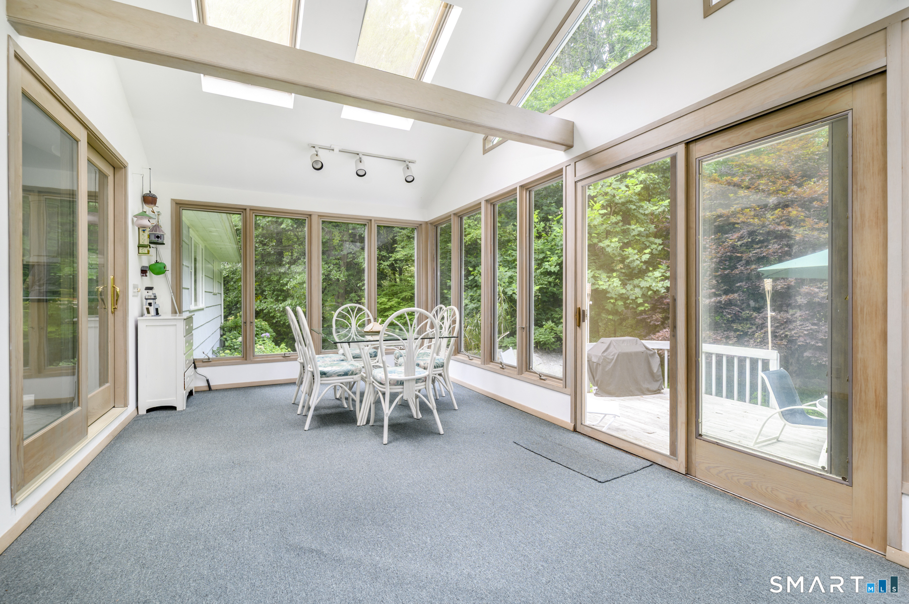 80 Wake Robin Lane Stamford CT 06903