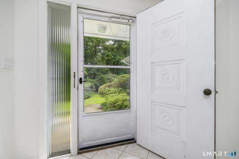 80 Wake Robin Lane Stamford CT 06903