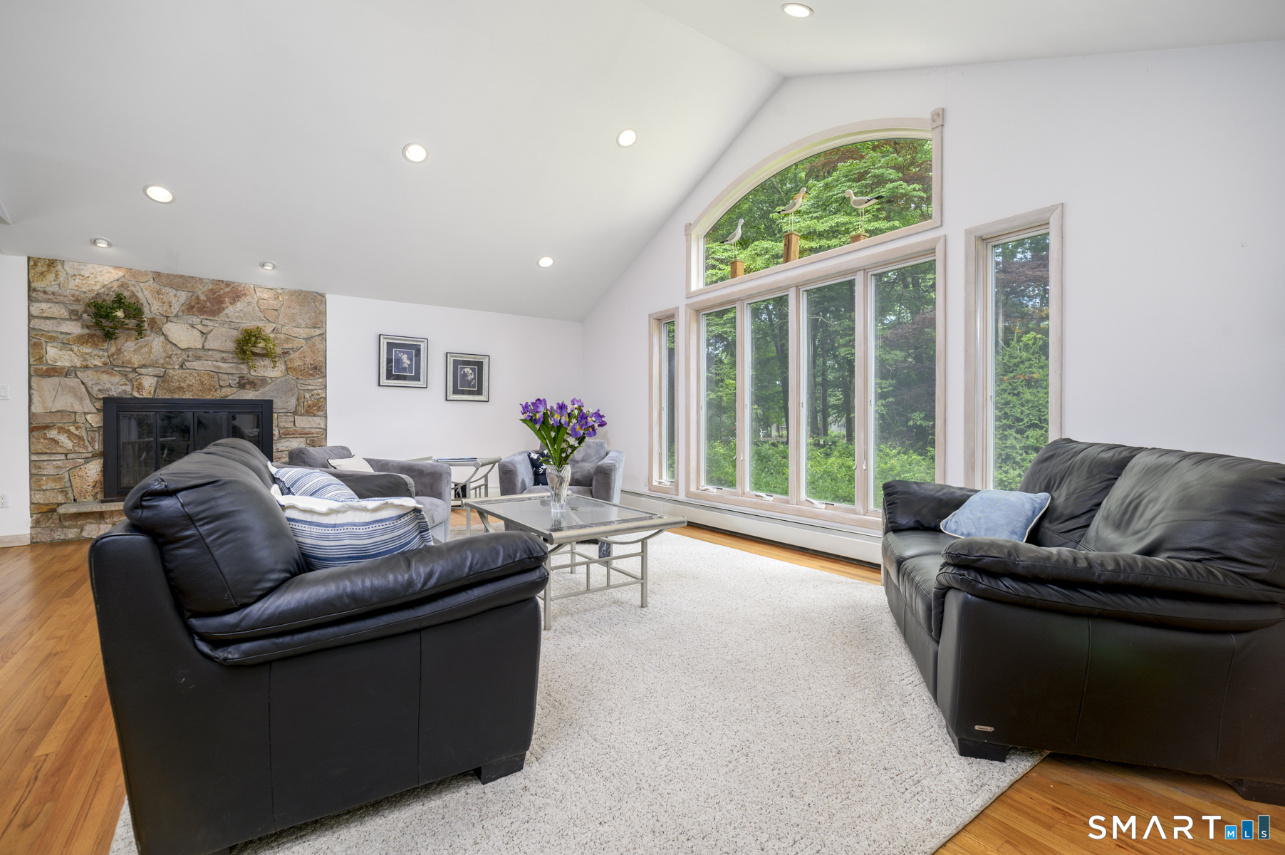 80 Wake Robin Lane Stamford CT 06903
