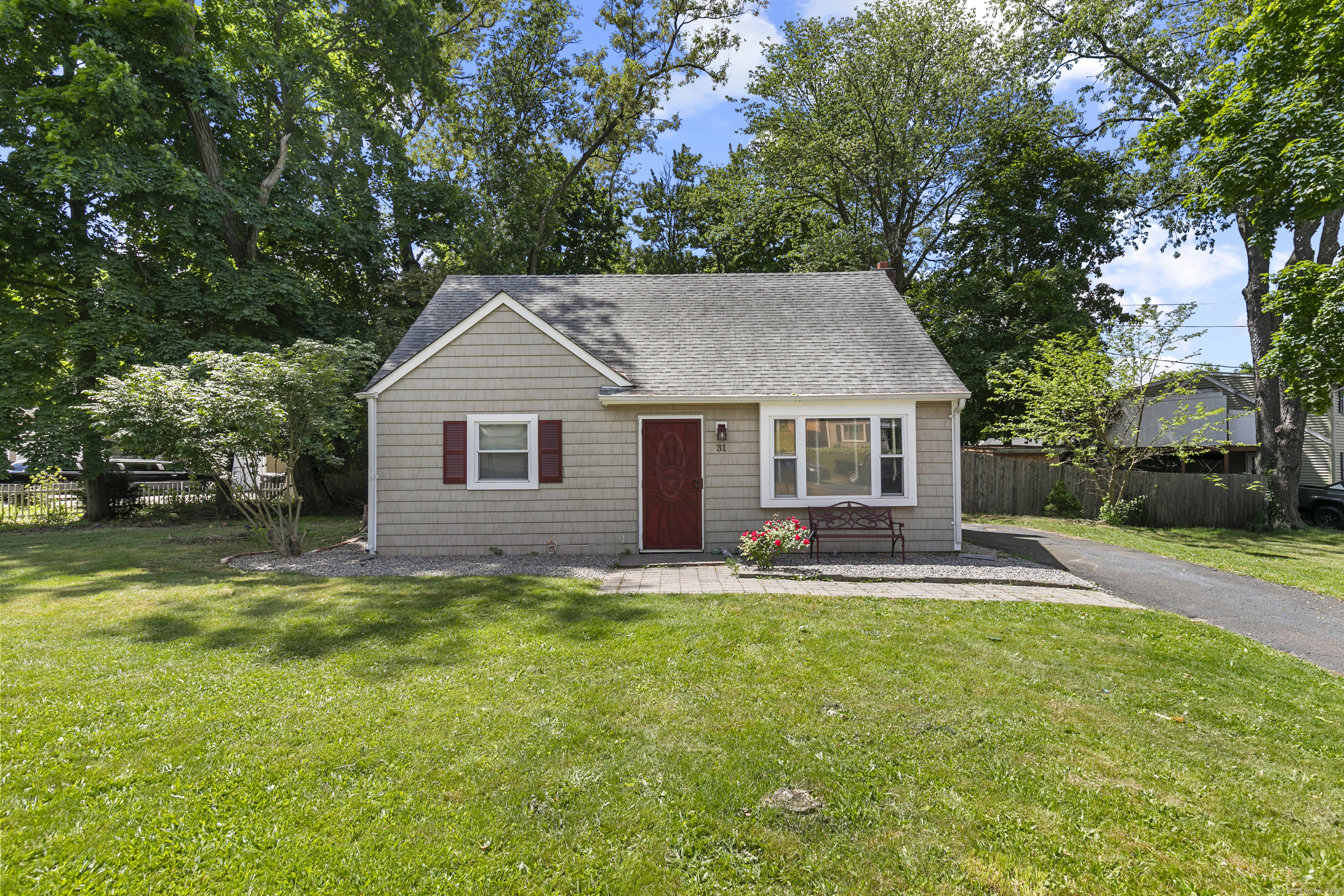 31 Glen Haven Road New Haven CT 06513