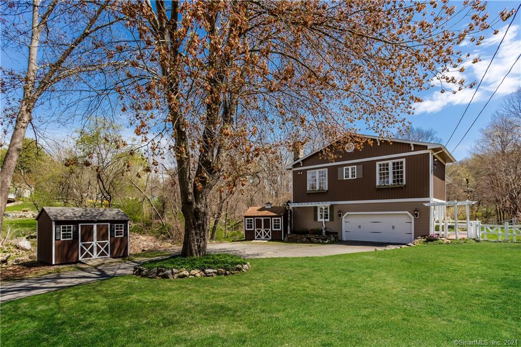 9 Musket Ridge Road New Fairfield CT 06812