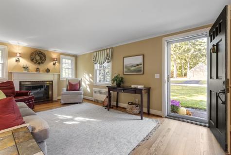 124 Ridgewood Road Glastonbury CT 06033