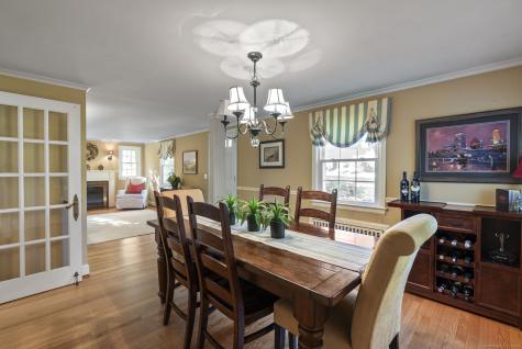 124 Ridgewood Road Glastonbury CT 06033