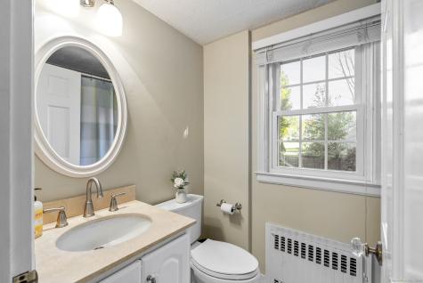 124 Ridgewood Road Glastonbury CT 06033