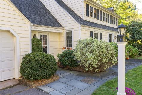 124 Ridgewood Road Glastonbury CT 06033