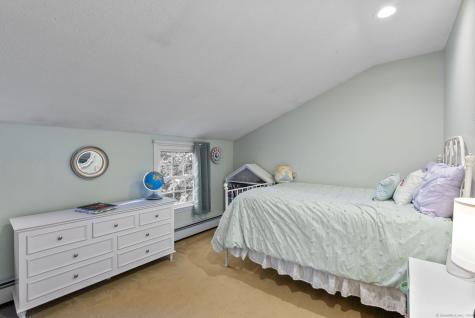 124 Ridgewood Road Glastonbury CT 06033