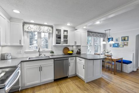 124 Ridgewood Road Glastonbury CT 06033