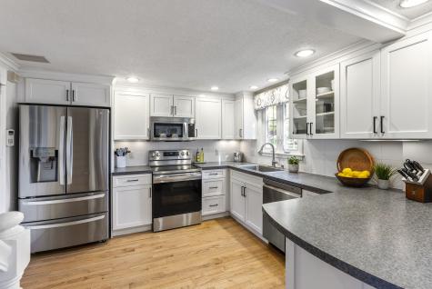 124 Ridgewood Road Glastonbury CT 06033