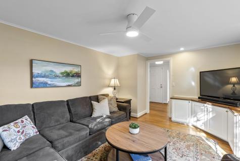 124 Ridgewood Road Glastonbury CT 06033