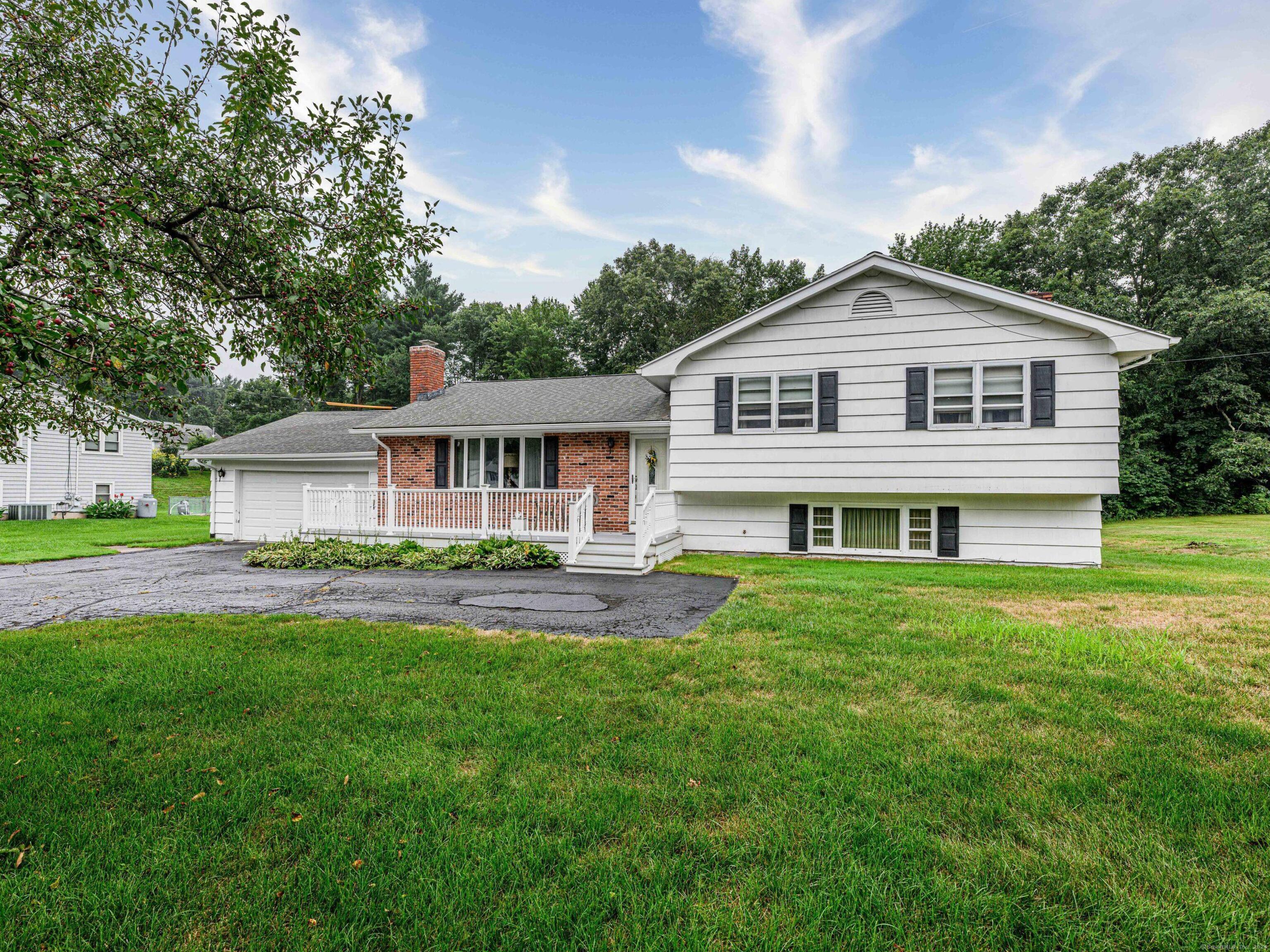 95 Chapel Hill Road North Haven CT 06473