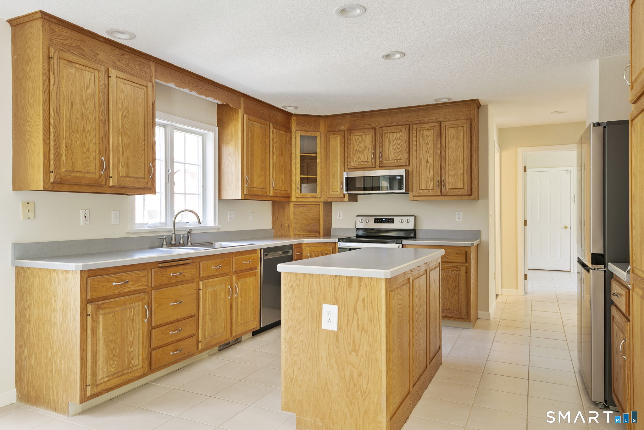 555 Waterville Road Avon CT 06001