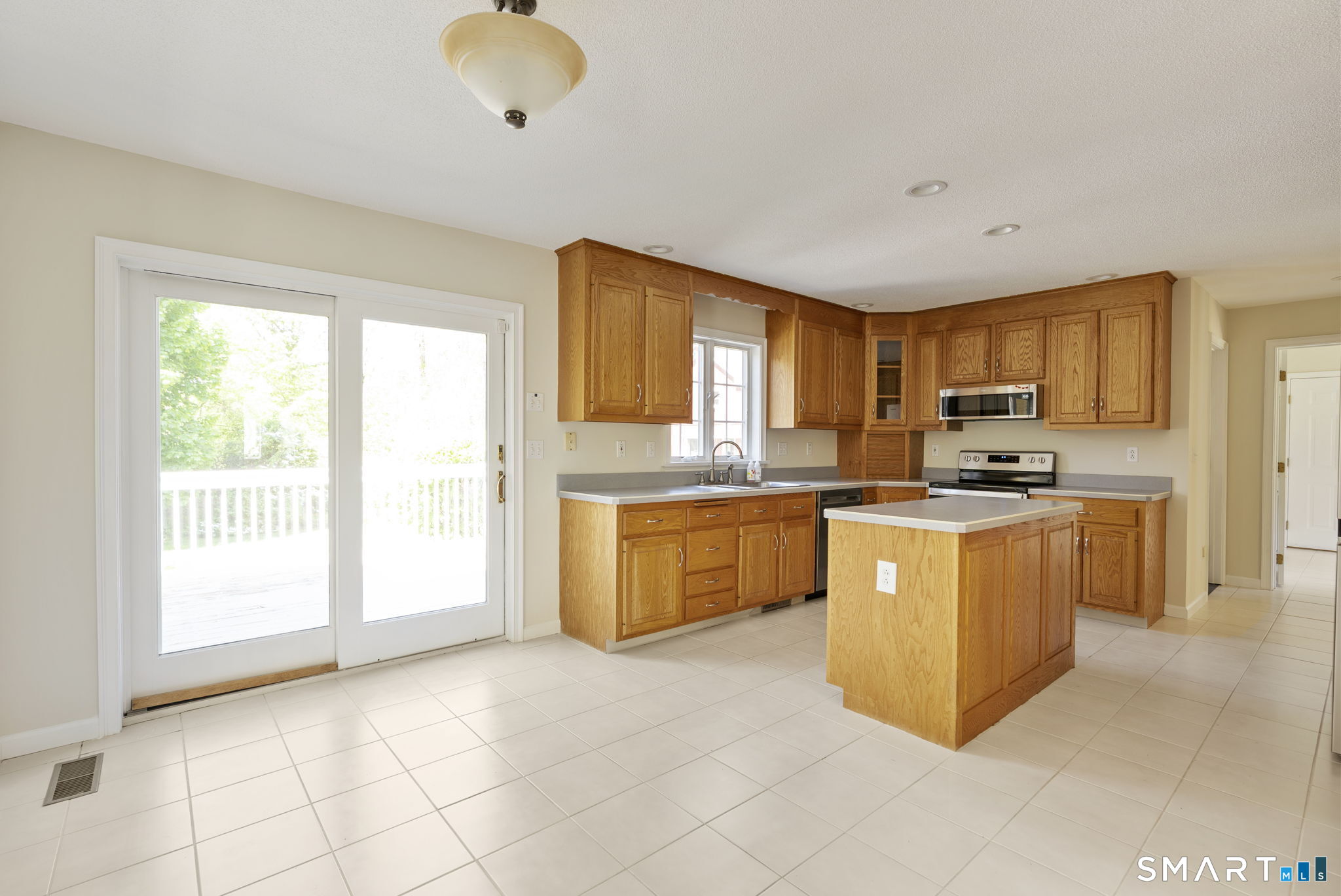 555 Waterville Road Avon CT 06001