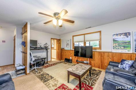 24 Meadow Brook Drive North Branford CT 06471