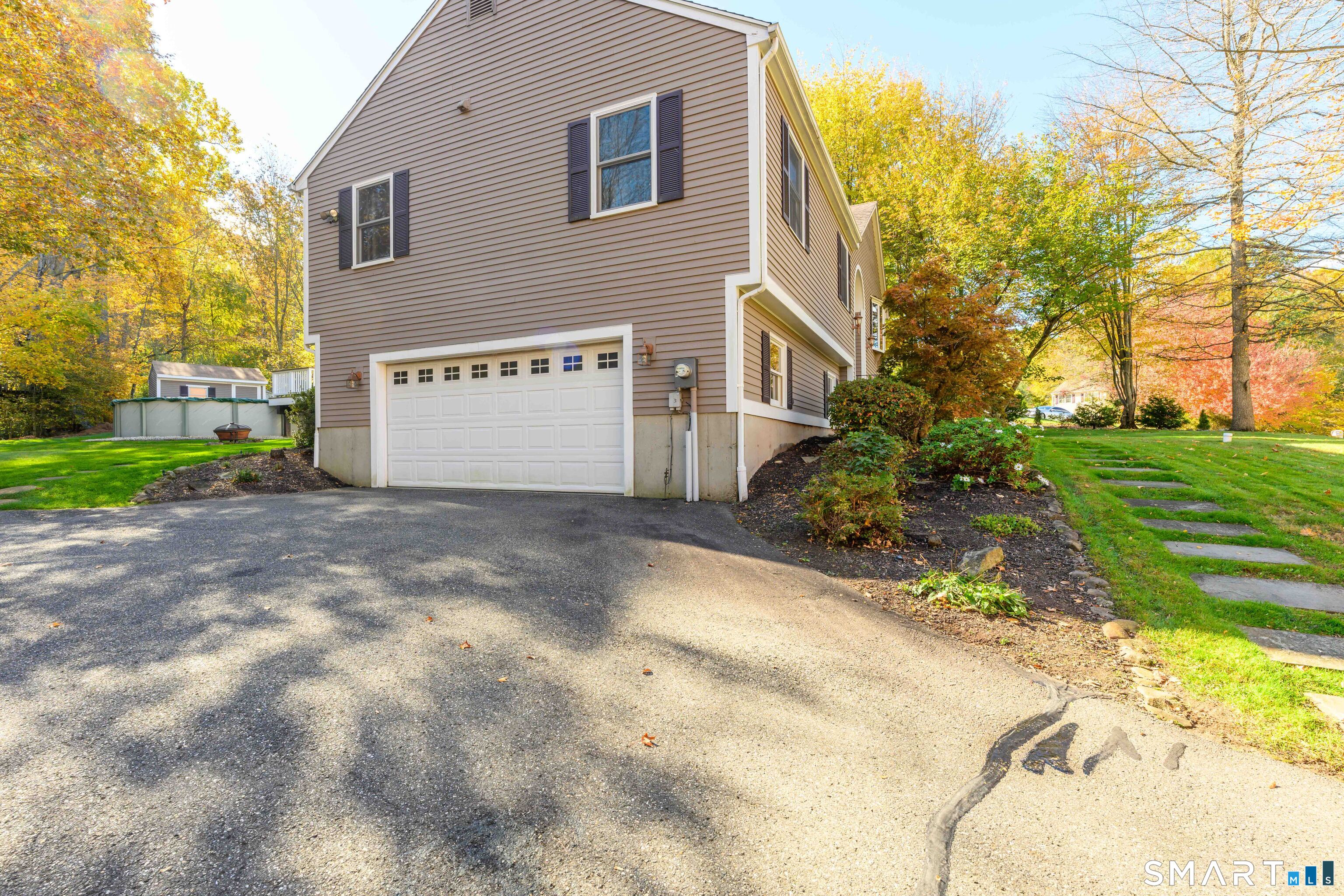 24 Meadow Brook Drive North Branford CT 06471