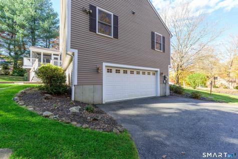 24 Meadow Brook Drive North Branford CT 06471