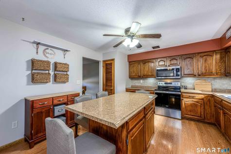 24 Meadow Brook Drive North Branford CT 06471