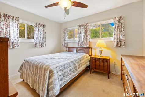 44 Beacon Manor Road Naugatuck CT 06770