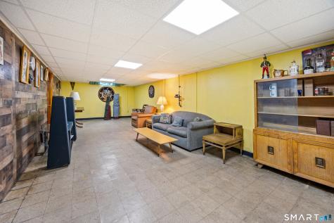 44 Beacon Manor Road Naugatuck CT 06770