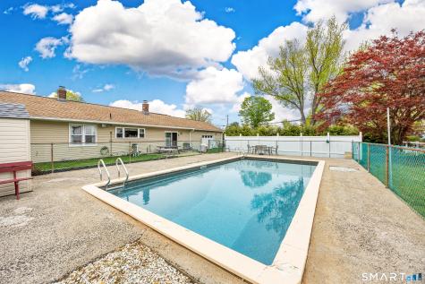 44 Beacon Manor Road Naugatuck CT 06770