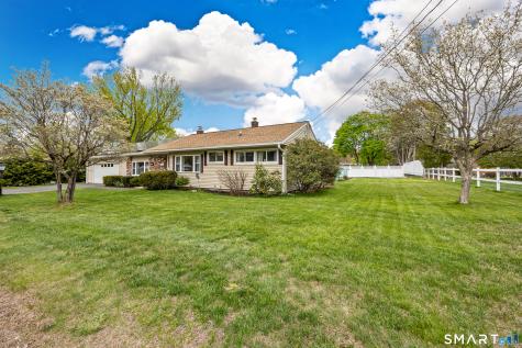 44 Beacon Manor Road Naugatuck CT 06770