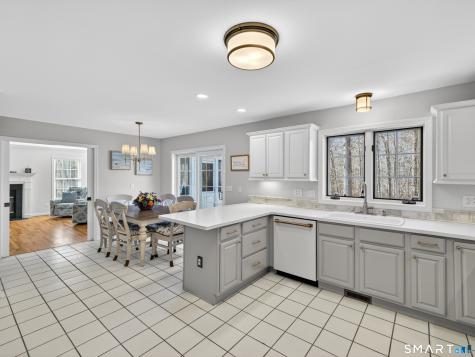 11 Payer Lane Groton CT 06355