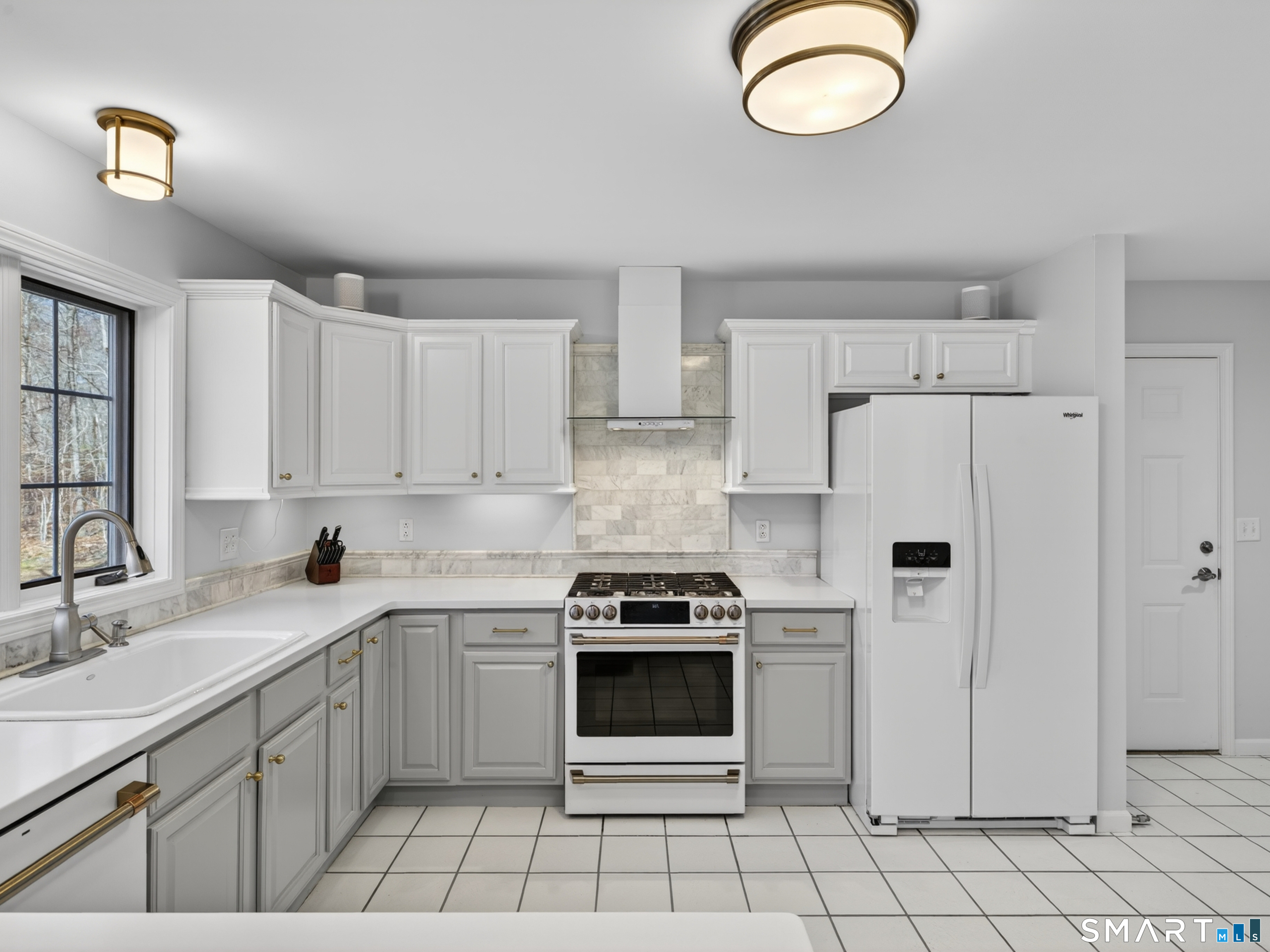 11 Payer Lane Groton CT 06355