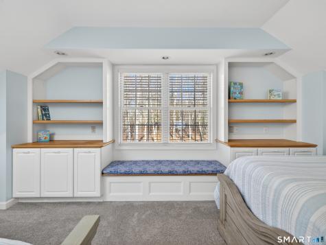 11 Payer Lane Groton CT 06355