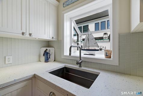37 Mohican Road Old Saybrook CT 06475