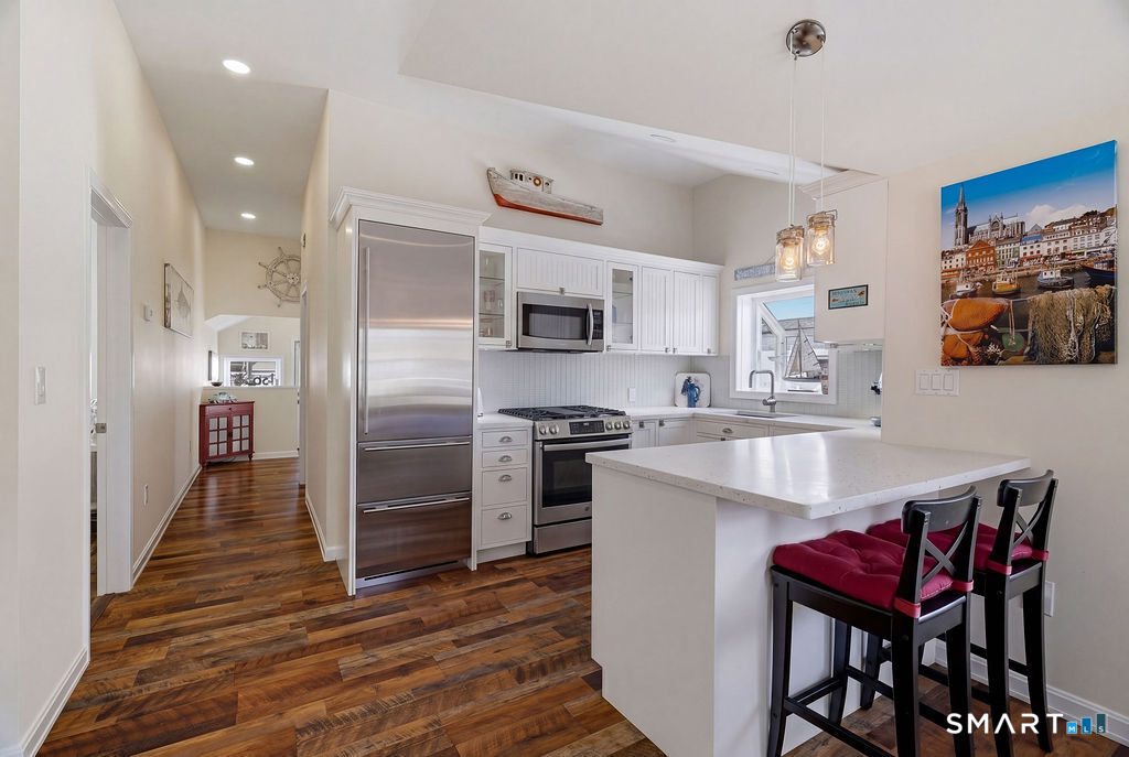 37 Mohican Road Old Saybrook CT 06475