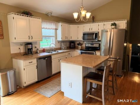 523 High St Extension Thomaston CT 06787