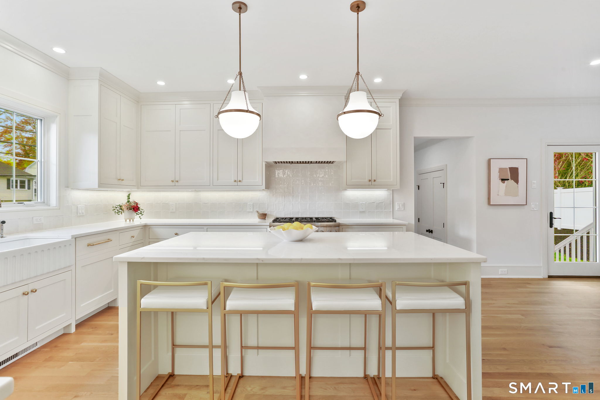 15 Barton Road Fairfield CT 06824