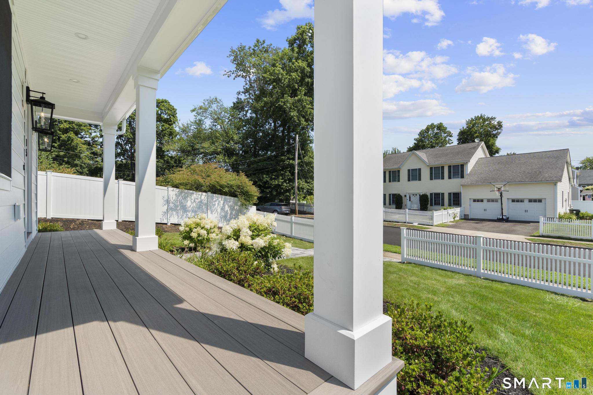 15 Barton Road Fairfield CT 06824