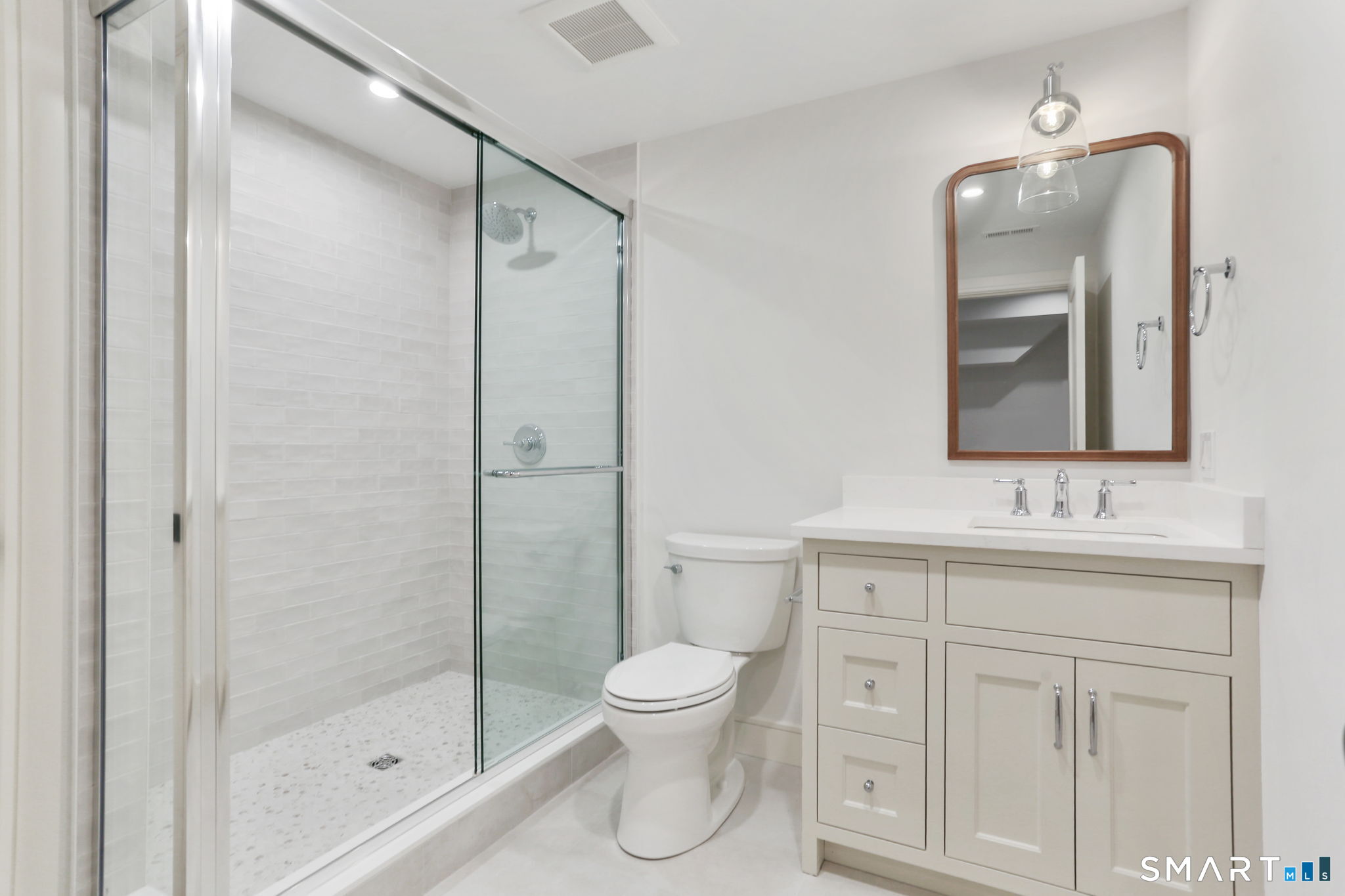 15 Barton Road Fairfield CT 06824