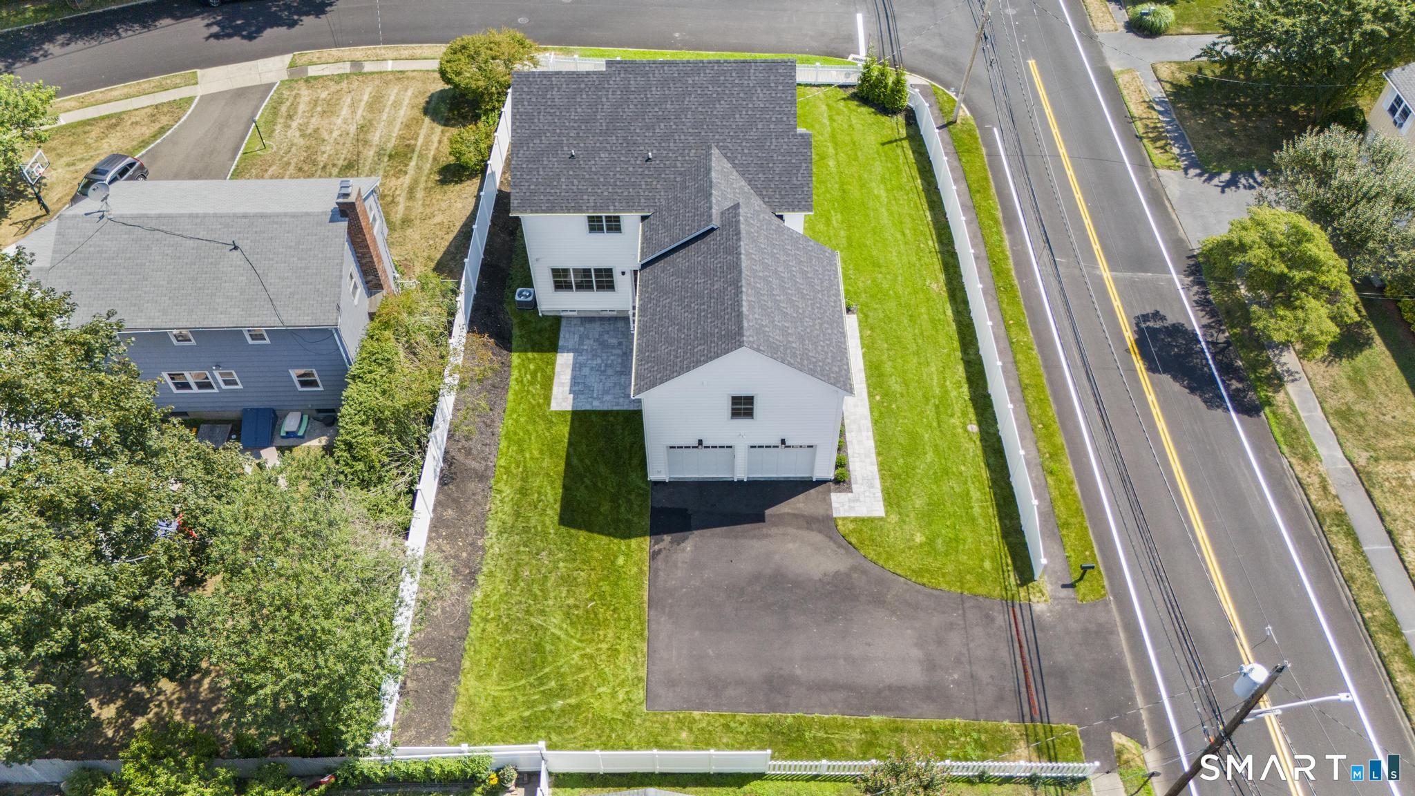 15 Barton Road Fairfield CT 06824