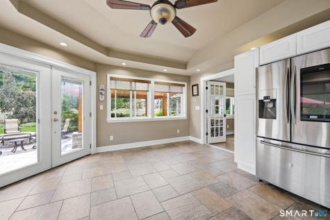 48 Dawn Drive South Windsor CT 06074
