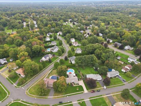 48 Dawn Drive South Windsor CT 06074