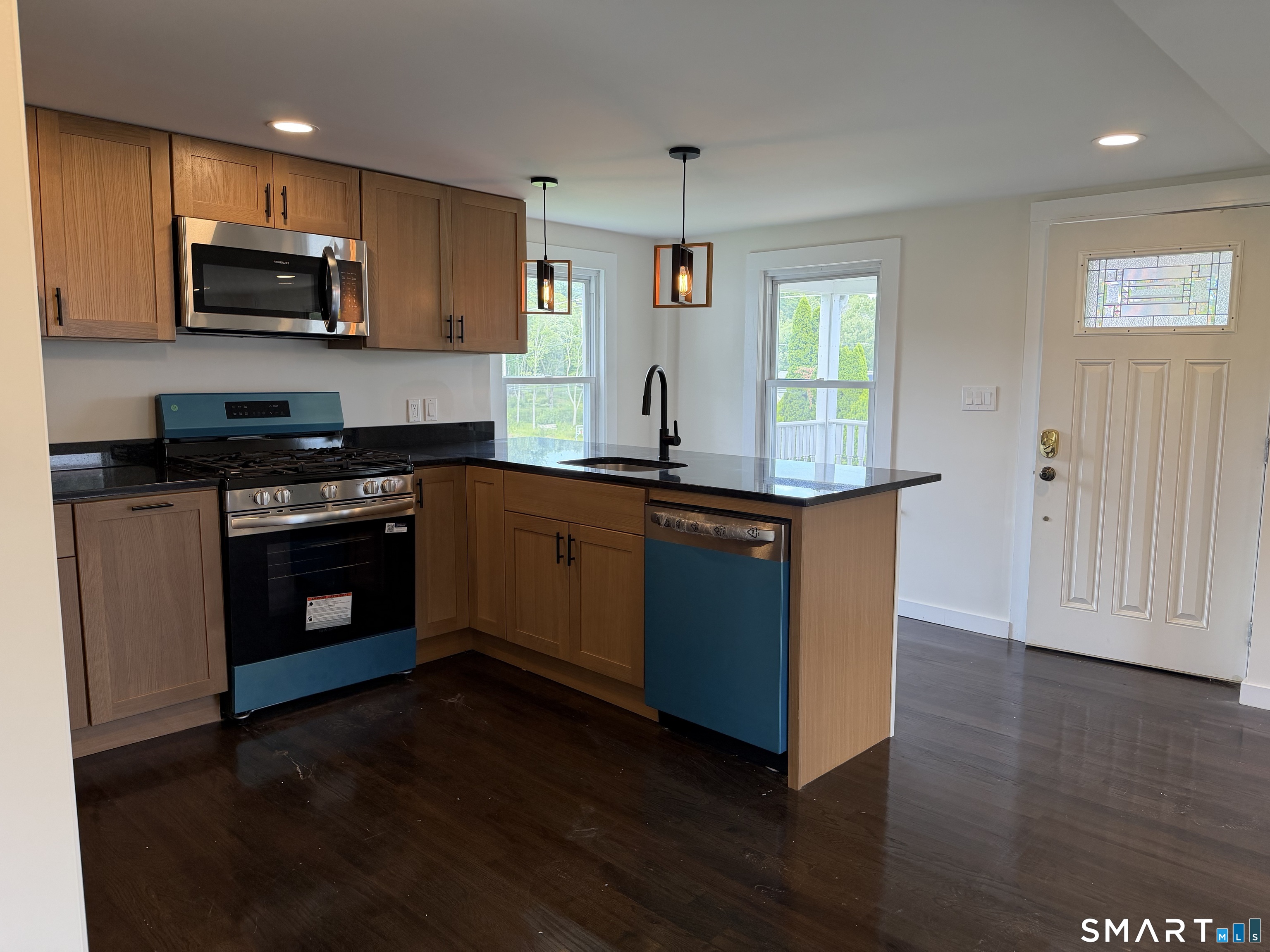 292 Old Colchester Road Montville CT 06382