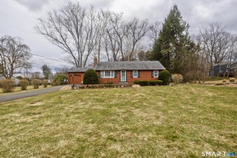 25 Nutmeg Road East Granby CT 06026
