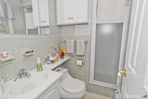 25 Nutmeg Road East Granby CT 06026