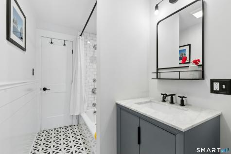 86 Middlesex Road Darien CT 06820