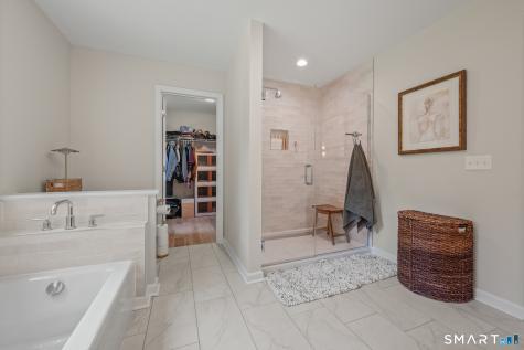 17 Pecausett Trail East Hampton CT 06424