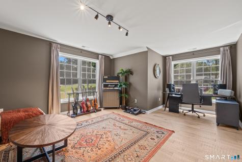 17 Pecausett Trail East Hampton CT 06424