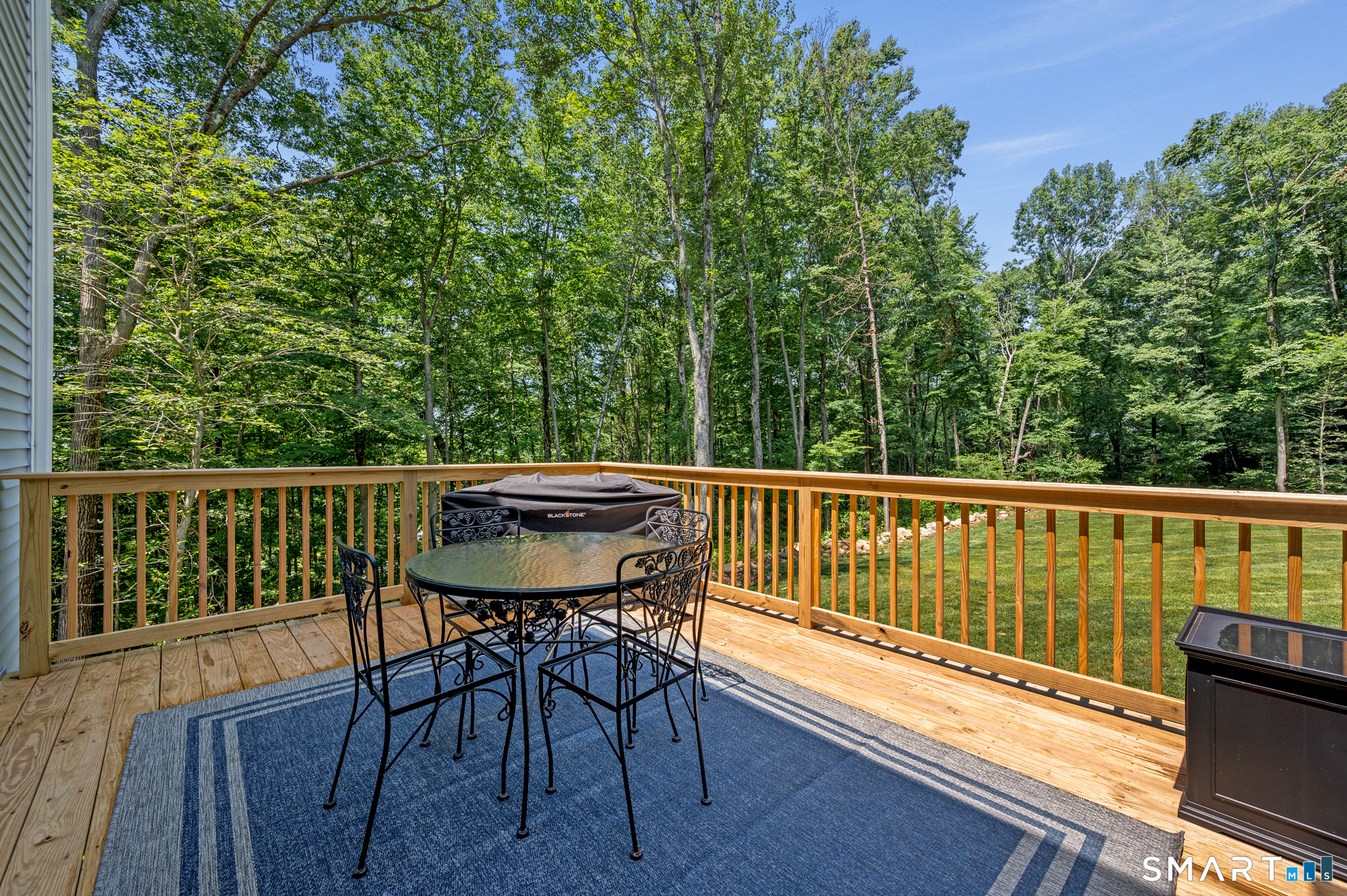 17 Pecausett Trail East Hampton CT 06424