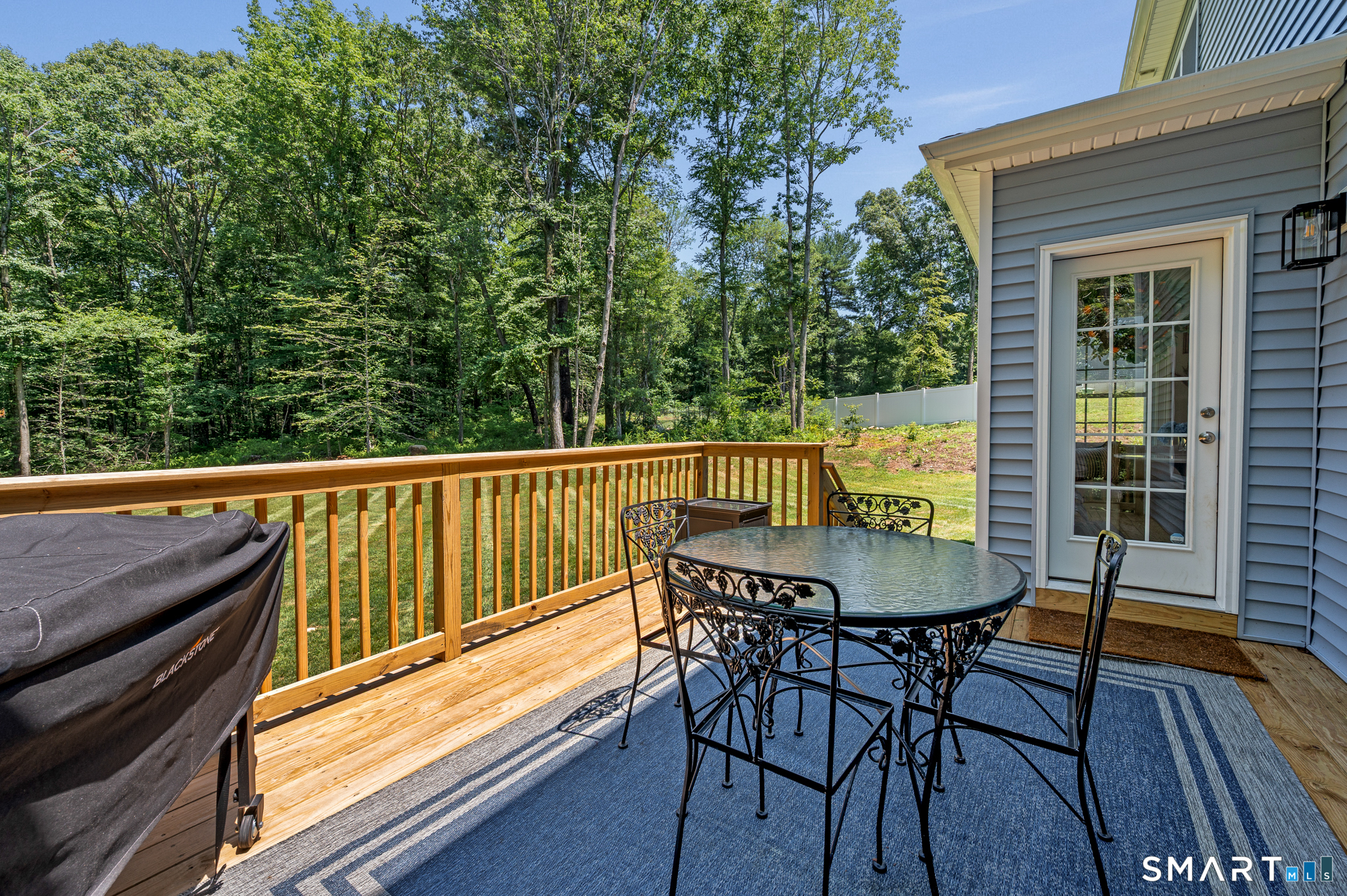 17 Pecausett Trail East Hampton CT 06424