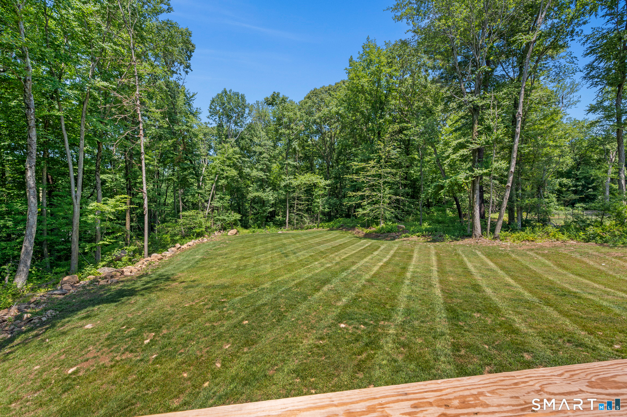 17 Pecausett Trail East Hampton CT 06424