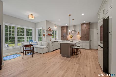 17 Pecausett Trail East Hampton CT 06424