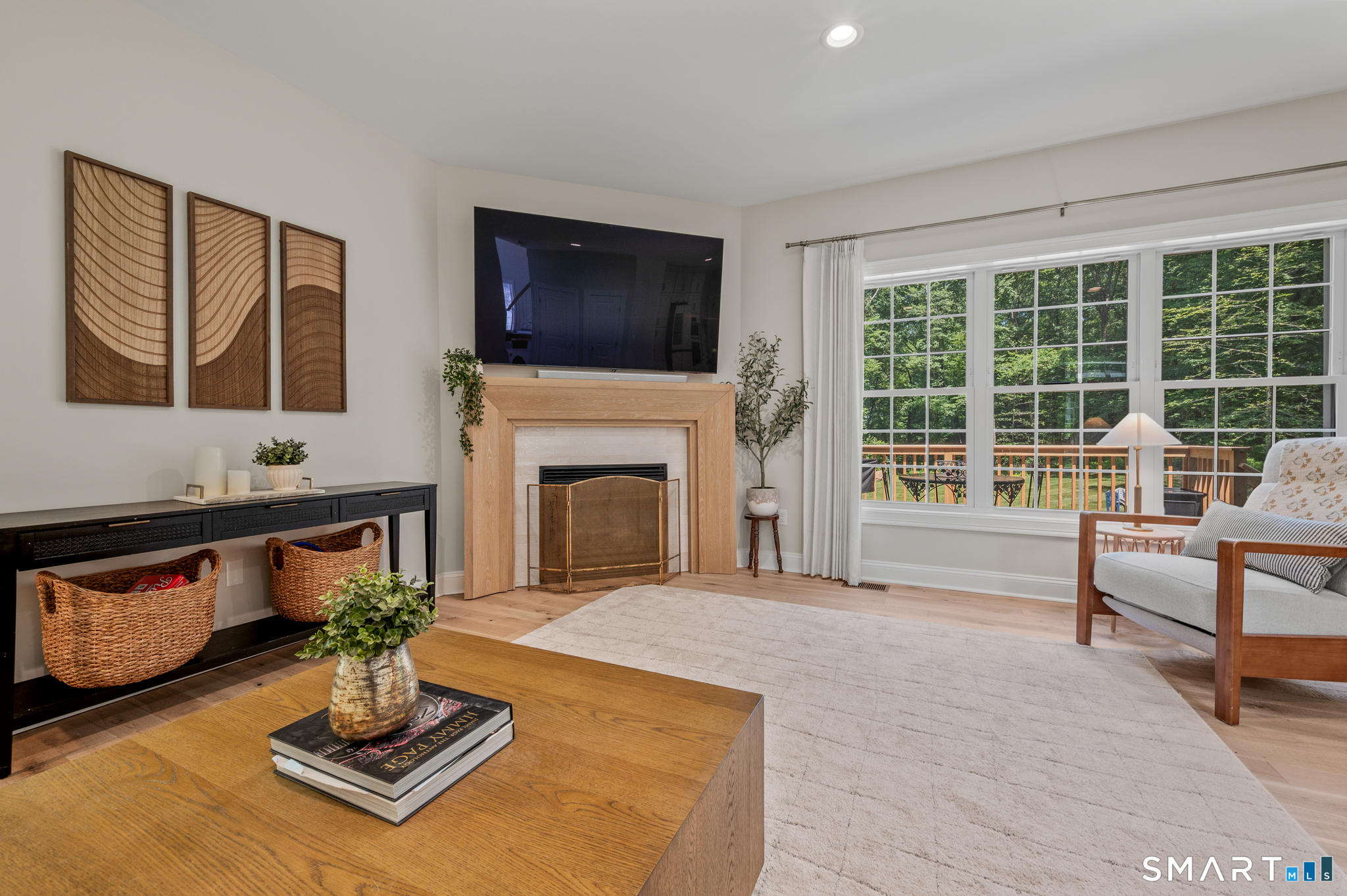 17 Pecausett Trail East Hampton CT 06424